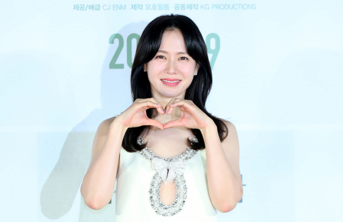 사진은 지난 19일 오전 서울 용산구 CGV아이파크몰점에서 열린 영화 ‘어쩔수가없다‘ 제작보고회에 참석한 배우 손예진. /사진= 뉴시스 