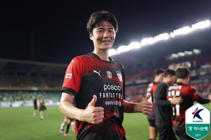 어느덧 2위까지 올라선 포항 스틸러스. 그들에게는 특별한 무언가가 있다. (한국프로축구연맹 제공)