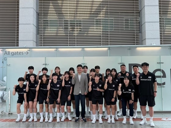 한국 여자 핸드볼 대표팀이 아시아 주니어선수권에서 일본을 제압, 조 1위로 4강에 올랐다. (대한핸드볼협회 제공)