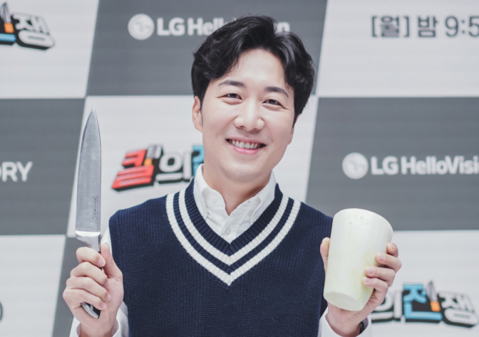 가수 장윤정 남편이자 KBS 전 아나운서 도경완이 후배 아나운서 김진웅의 무례 발언에 직접 입장을 밝혔다. 사진은 tvN STORY 예능 '칼의 전쟁' 제작발표회에 참석한 방송인 도경완. /사진=CJ ENM 제공