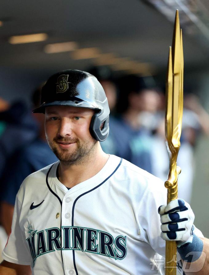 MLB 시애틀 롤리가 포수 최초 50홈런 고지를 밟았다. ⓒ AFP=뉴스1