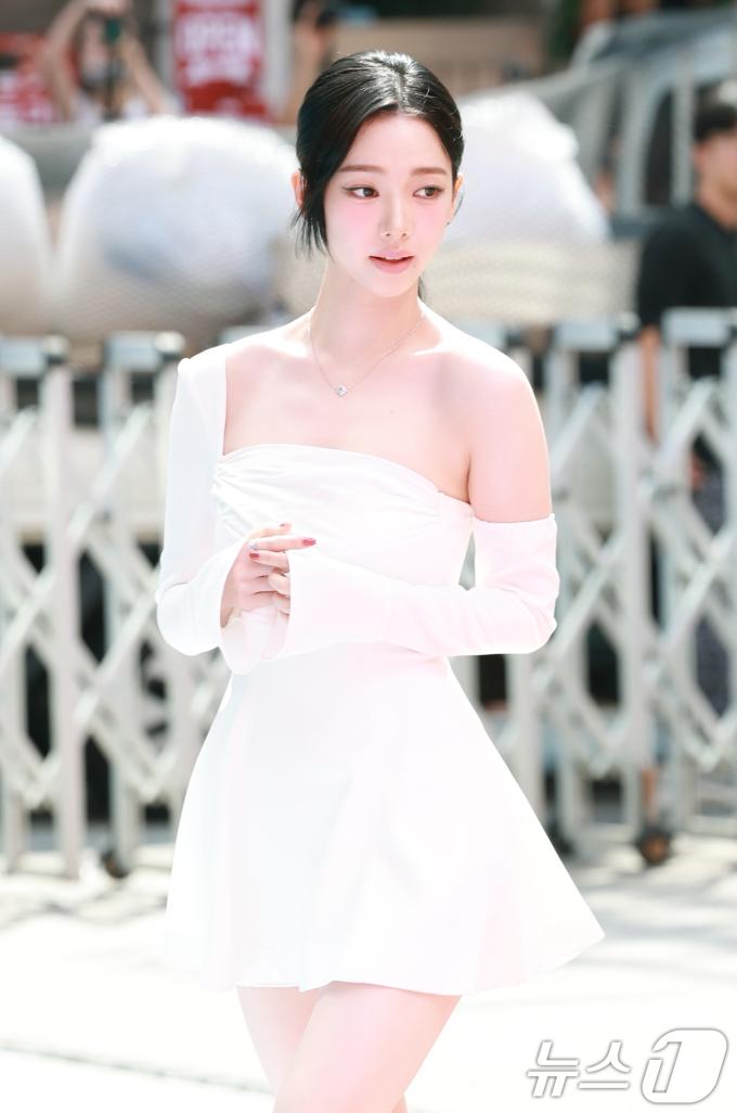 에스파 카리나가 27일 오후 서울 성동구 띵스플로우에서 열린 무신사 뷰티 페스타 개최 기념 행사에 참석하고 있다. ⓒ News1 권현진 기자