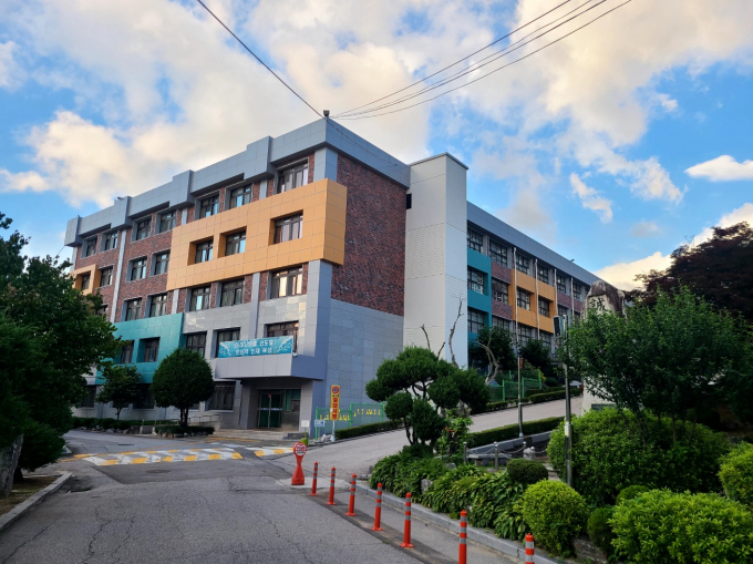‘자율형 공립고 2.0’ 운영학교 최종 선정된 포천일고등학교 전경. /사진제공=포천시