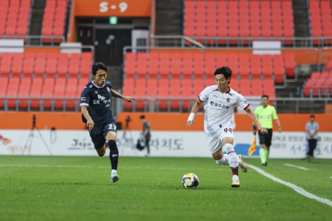 지난 6월18일 K리그1 19라운드 제주SK전 광주FC 심상민이 드리블을 펼치고 있다./사진=광주FC