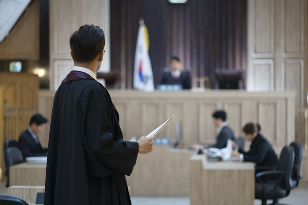 TV 예능 프로그램 '나는 솔로'에 출연한 30대 남성이 준강간 혐의 첫 재판에서 비공개 진행을 요청했다. 사진은 기사 내용과 직접적인 관련이 없음. /사진=클립아트코리아