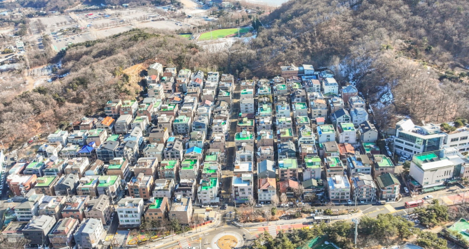 과천시 문원공원마을 전경.  /사진제공=경기도