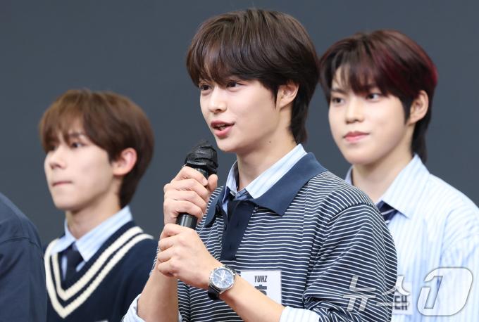 '비 마이 보이즈(B:MY BOYZ)' 데뷔 그룹 YUHZ(유어즈) 효가 1일 오후 서울 용산 썸머스타에서 가진 글로벌 기자회견에 참석해 인사말을 하고 있다. 2025.9.1/뉴스1 ⓒ News1 권현진 기자