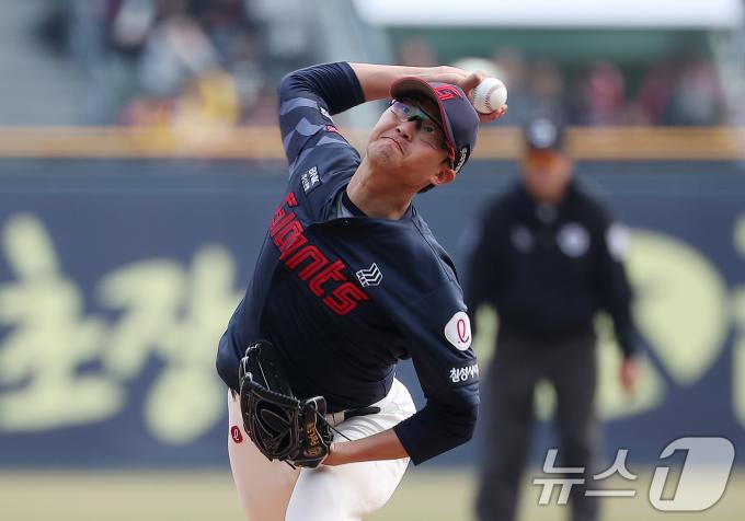 롯데 자이언츠 투수 박세웅. 2025.3.23/뉴스1 ⓒ News1 김진환 기자