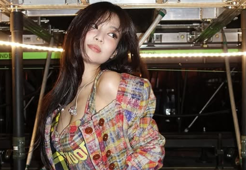 블랙핑크 제니가 운영하는 개인 레이블 '오드 아틀리에'(OA)가 오는 11월 서울 용산구 한남동 신축 건물로 둥지를 옮긴다.  /사진=제니 인스타그램
