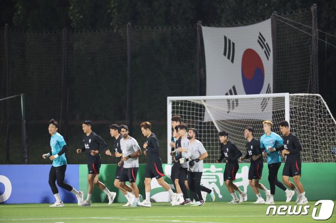2022 카타르 월드컵 때 베이스캠프에서 훈련하는 한국 축구 국가대표팀. /뉴스1 ⓒ News1 이광호 기자