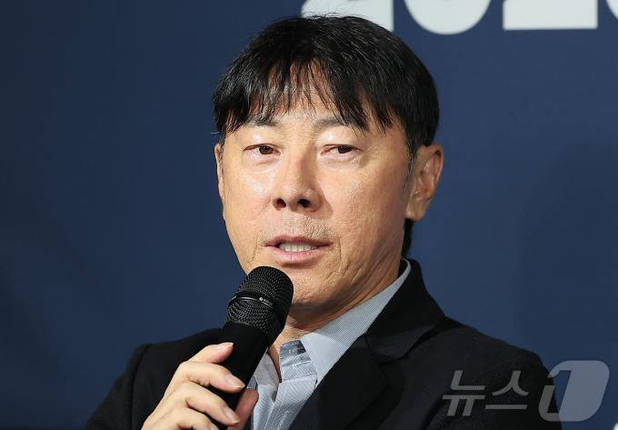 신태용 울산HD 감독이 4일 오전 서울 종로구 신문로 축구회관에서 열린 ‘2025-26 ACL 참가 K리그 4개팀 미디어데이’에 참석해 취재진 질문에 답변하고 있다. 2025.9.4/뉴스1 ⓒ News1 김진환 기자