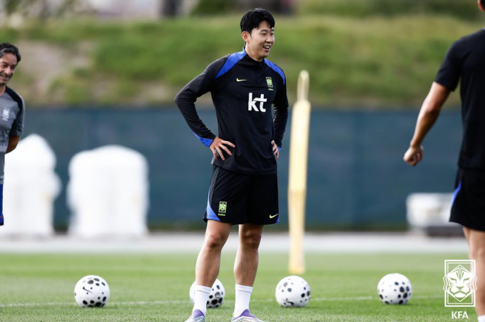 손흥민이 한국 남자 축구선수 역대 최다 A매치 출전까지 두 경기만을 남겨두고 있다. 사진은 지난 2일(현지시각) 미국 뉴욕주 아이칸 스타디움에서 훈련 중인 손흥민의 모습. /사진=뉴스1(대한축구협회 제공)