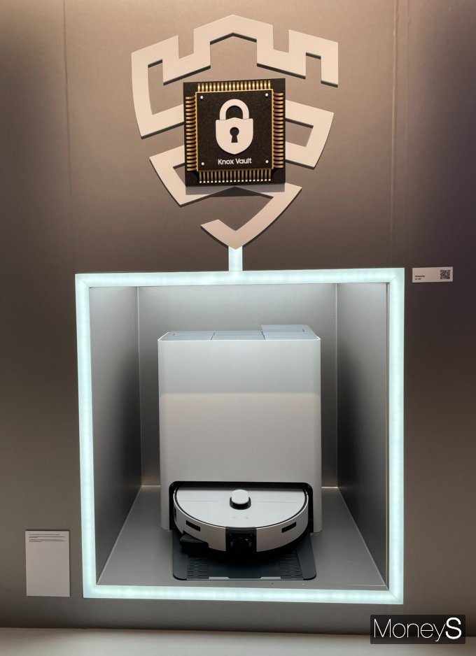삼성전자가 IFA 2025에서 선보인 '비스포크 AI 스팀'. / 사진=삼성전자