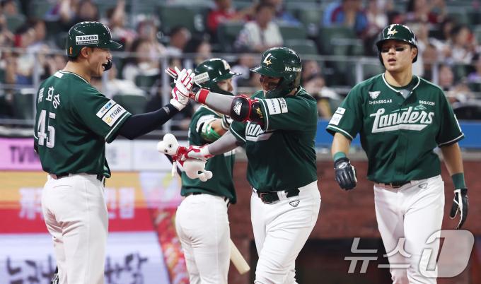 [뉴스1 PICK]'뜨거운 흥행' 프로야구, 역대 단일 시즌 최다 관중 신기록
