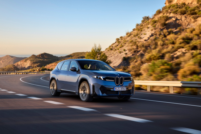 BMW가 노이어 클라쎄의 첫 번째 양산 모델 뉴 iX3를 'IAA 모빌리티 2025'에서 공개한다. /사진=BMW코리아