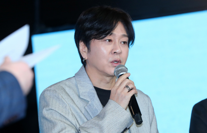 희귀암 투병 및 완치 소식을 알렸던 가수 윤도현이 근황을 공개했다.사진은 지난 2월 서울 마포구 롤링홀에서 열린 새 앨범 '오디세이'(Odyssey) 발매 기념 쇼케이스에 참석한 가수 윤도현. /사진=뉴시