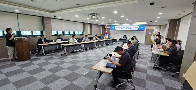 파주시는 지난 5일 '공릉천 일원 지방생태정원 조성'과 관련해 타당성 검토 용역 착수보고회를 개최했다. /사진제공=파주시