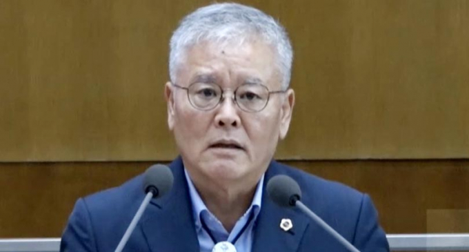 홍원길 경기도의회 의원이 9일 임시회 본회의에서 경기도에 일산대교 통행료 문제에 대한 근본적인 대안 마련을 촉구하고 있다. /사진제공=경기도의회