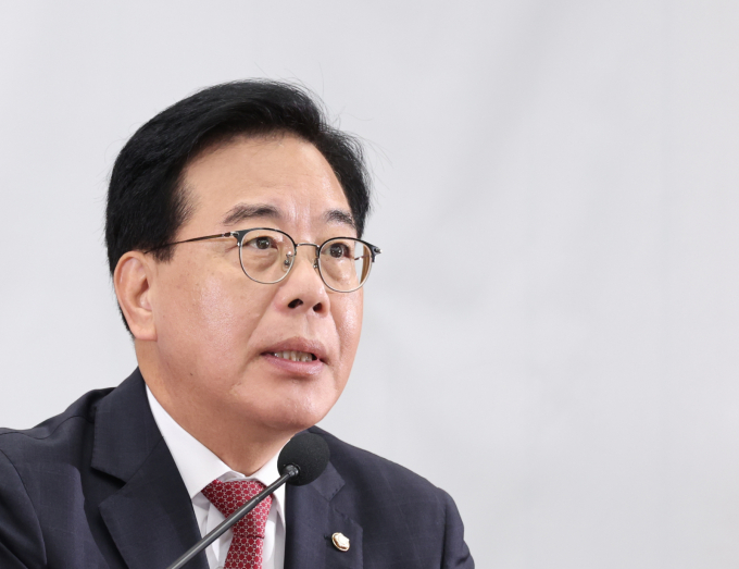 송언석 국민의힘 원내대표가 10일 서울 여의도 국회 본회의장에서 취임 후 첫 교섭단체 대표 연설에 나선다. 사진은 지난 9일 송언석 국민의힘 원내대표가 서울 여의도 국회에서 열린 원내대책회의에서 발언을 하고 있는 모습. /사진=뉴시스