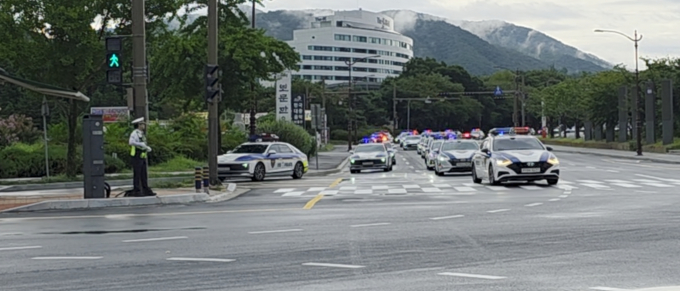 지난 8일부터 9일까지 경주 보문단지 일원에서 대규모 기동 경호 훈련이 열렸다./사진제공=경상북도경찰청