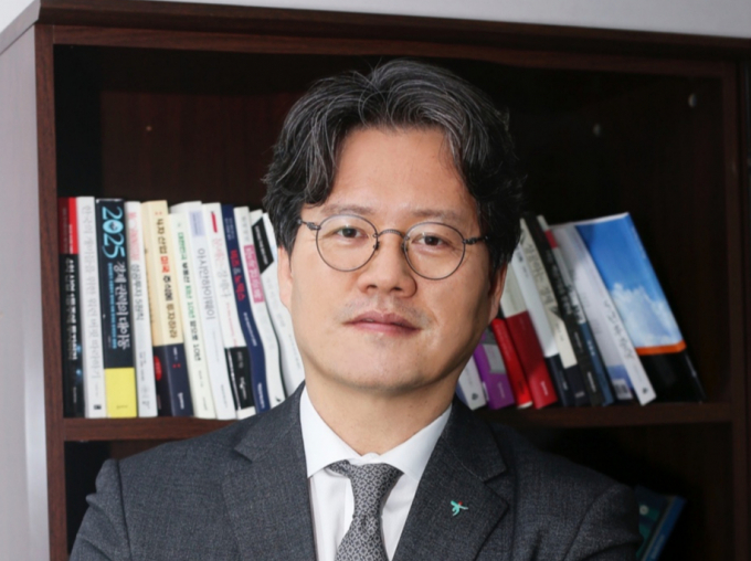 황승택 하나증권 리서치센터장이 원화 강세로 외국인 매수세가 이어지며 코스피가 상승했다고 설명했다. /사진=하나증권