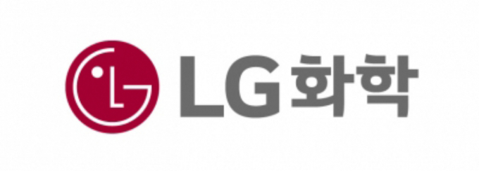 신영증권이 LG화학에 대해 긍정 전망을 내놨다. 사진은 LG화학 CI. /사진=LG화학