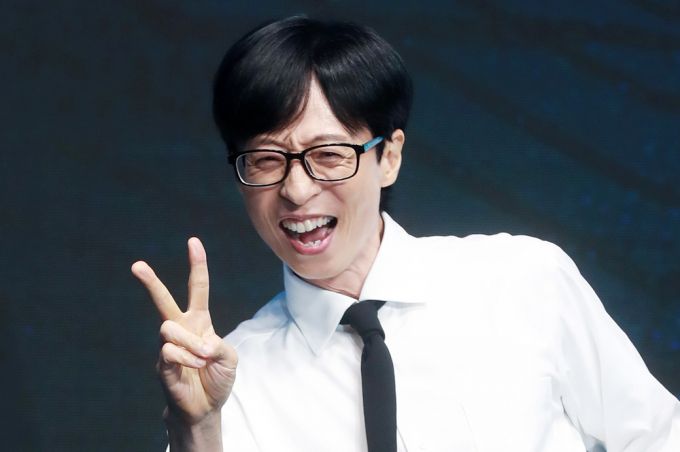 방송인 유재석이 2년 전 매입한 서울 강남구 논현동 토지에 신축 건물을 짓고 있다. 지난해 8월6일 방송인 유재석이 6일 서울 여의도 콘래드호텔에서 진행된 디즈니+ 예능 '더 존 : 버텨야 산다3' 제작발표회에 참석해 포즈를 취하고 있는 모습. /사진=머니투데이