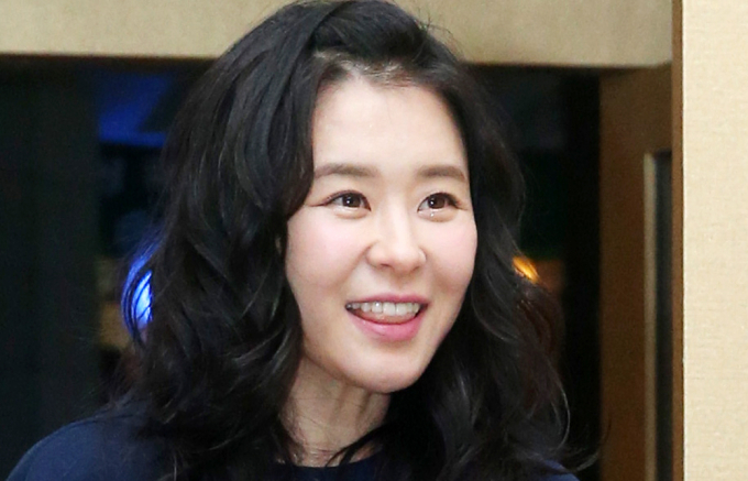 배우 최강희가 15일 방송되는 MBC 예능프로그램 '푹 쉬면 다행이야'에서 결혼에 대한 로망을 깜짝 고백한다. 배우 최강희가 결혼에 대한 로망을 깜짝 고백한다.사진은 2015년 3월4일 배우 최강희가 서울 영등포구 여의도동 한 식당에서 열린 tvN '하트투하트' 종방연에 참석한 모습. /사진=머니투데이