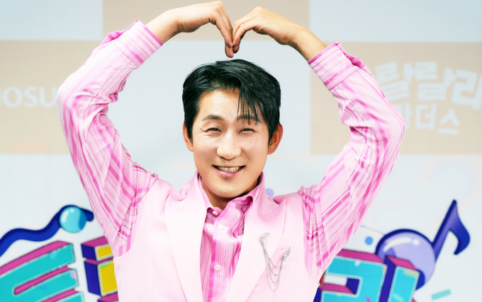 가수 나상도가 15일 저녁 방솓될 KBS2TV '박원숙의 같이 삽시다'에 출연해 '미스터트롯2' 이후 달라진 자신의 수입에 대해 언급했다. 가수 나상도가 2023년 5월3일 온라인으로 진행된 TV조선 예능 '트랄랄라 브라더스' 제작발표회에 참석해 포즈를 취하고 있는 모습. /사진=머니투데이(TV조선 제공)