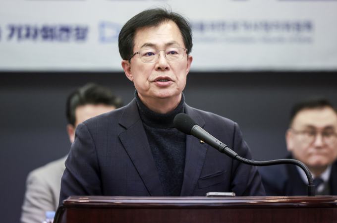  이만희 국민의힘 의원이 지난 3월11일 서울 중구 프레스센터에서 열린 3·15의거 제65주년 기념 학술 심포지엄에서 축사를 하고 있다./사진제공=뉴시스