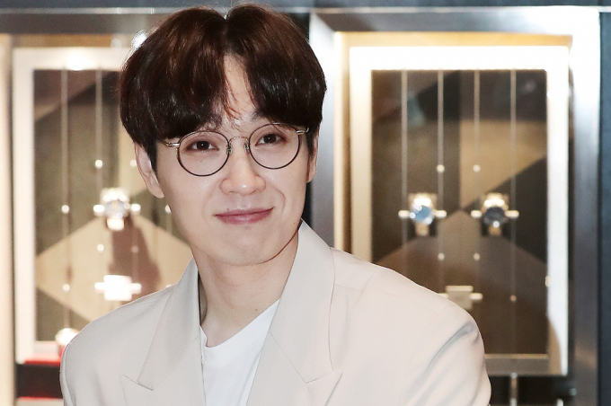 가수 이석훈이 17일 밤 방송되는 MBC 예능 '라디오스타'에 출연해 "더 이상 독설을 못하겠다"고 말했다고 전해졌다. 사진은 2021년 7월1일 이석훈이 서울 강남구 청담동 태그호이어 청담 부티크에서 진행된 '아쿠아레이서 프로페셔널 300' 출시 기념 행사에 참석한 모습. /사진=머니투데이