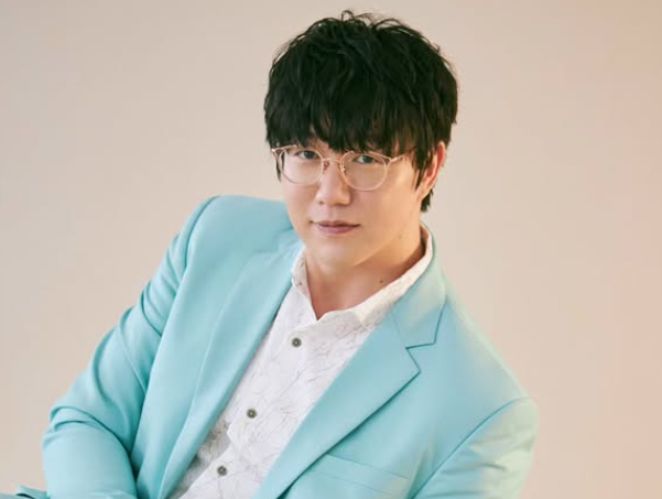 가수 성시경이 1인 기획사를 미등록 상태로 영업했다는 내용의 고발장이 접수돼 경찰이 수사에 착수했다. /사진=성시경 인스타그램