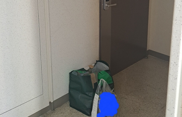 배달 음식점을 운영하는 자영업자가 일방적으로 주문을 취소한 고객을 비판했다. 사진은 배달 완료된 음식 인증 사진 모습. /사진=아프니까 사장이다 캡처