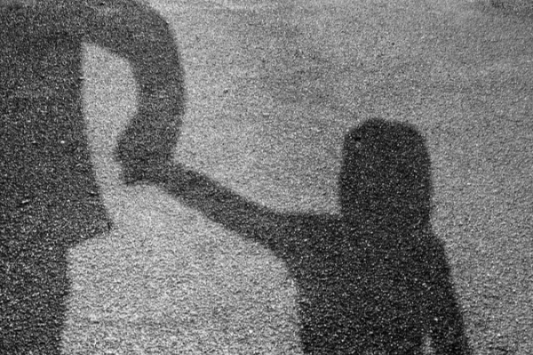 12세 아동을 간음한 혐의 등으로 불구속 기소된 20대 남성에 대해 검찰이 징역 5년을 구형했다. 사진은 기사와 직접적인 관련 없음. /사진=클립아트코리아
