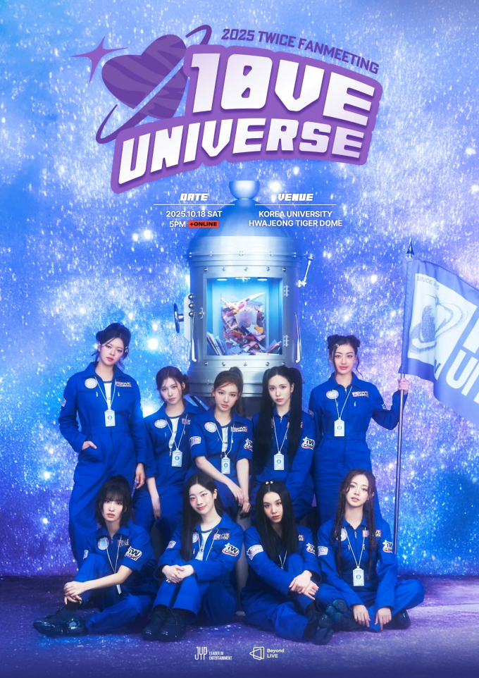 데뷔 10준년을 맞이하는 걸그룹 트와이스가 오는 10월18일 고려해학교 화정체육관에서 팬미팅 '러브유니버스'를 진행한다. 사진은 트와이스 데뷔 10주년 팬미팅 포스터. /사진=머니투데이(JYP엔터테인먼트 제공)