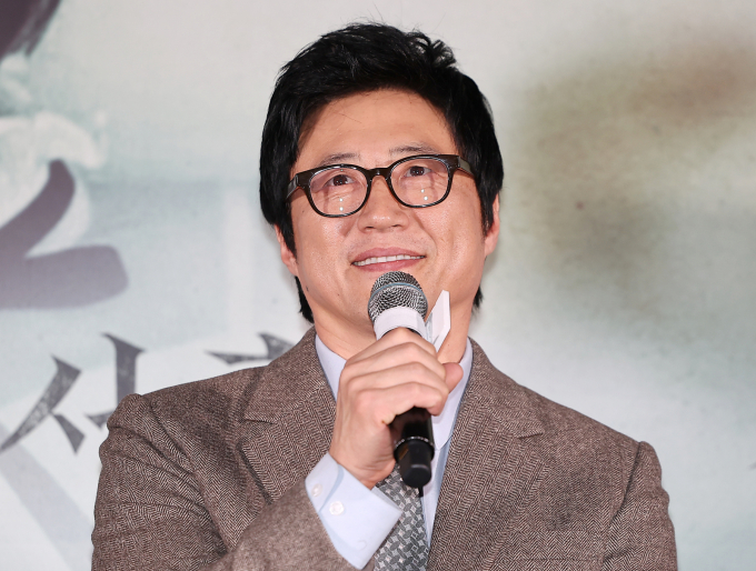 배우 박신양 처가 알려진 한국하겐다즈가 1000억원에 육박하는 연 매출을 기록했다. 사진은 지난해 11월12일 배우 박신양이 서울 용산구 아이파크몰 CGV에서 열린 영화 '사흘' 언론시사회에 참석해  취재진 질문에 답변하고 있는 모습. /사진=/사진=뉴스1