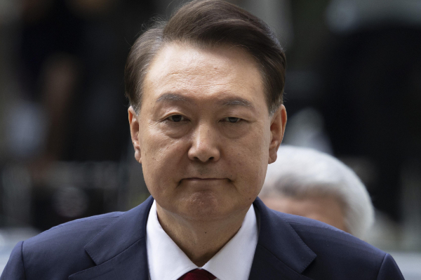 윤석열 전 대통령이 오는 26일 보석 심문을 받는다. 사진은 윤석열 전 대통령이 지난 7월9일 서울 서초구 서울중앙지방법원에서 열린 구속 전 피의자심문(영장실질심사)을 받기 위해 출석하고 있는 모습. /사진=뉴시스(공동취재단)