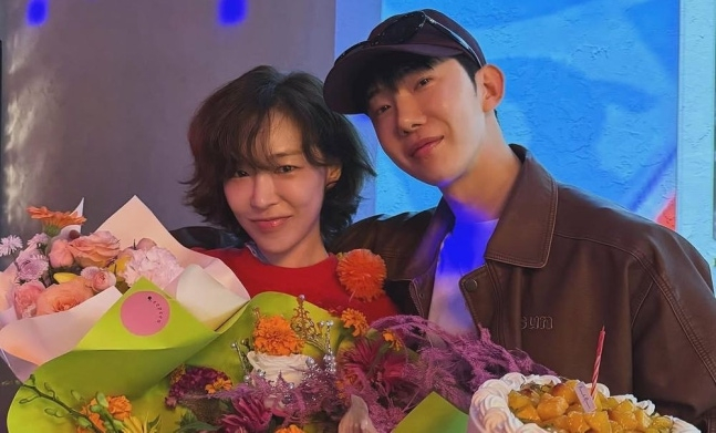 가수 조권과 가인이 '우결' 시절을 떠오르게 하는 달달한 분위기를 뽐냈다. /사진=조권 인스타그램
