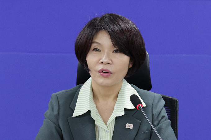 당정대가 금융당국 개편을 우선 미루기로 했다. 사진은 25일 오전 서울 여의도 국회에서 한정애 더불어민주당 정책위의장이 관련 브리핑을 진행하는 모습. /사진=뉴스1
