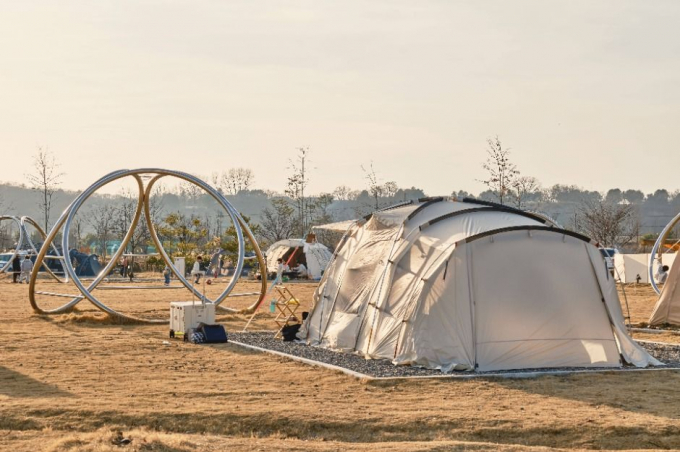 평화누리캠핑장 근처 아이들이 뛰어놀 수 있는 놀이 시설과 DMZ 관광코스들이 인접해 있다. /사진=한국관광공사