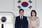 이재명 대통령과 김혜경 여사가 3박5일간의 방미 일정을 마치고 귀국했다. 사진은 유엔 총회와 순방 일정을 마친 이재명 대통령이 26일 경기 성남 서울공항에 도착해 김혜경 여사와 공군 1호기에서 내리고 있는 모습. /사진=뉴시스
