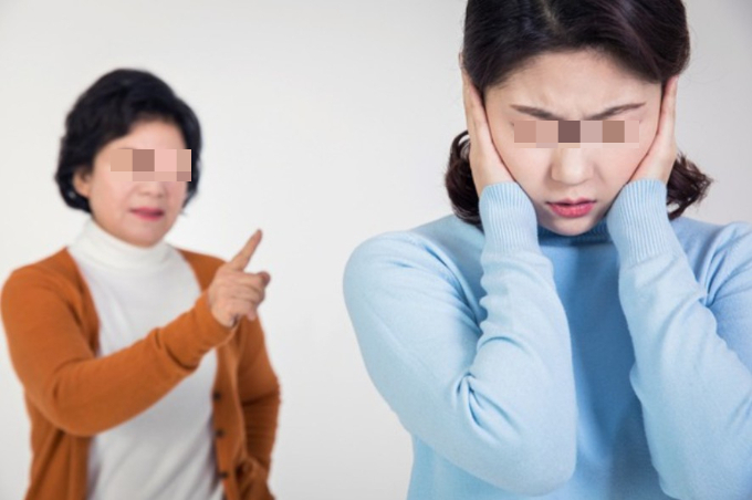 자신의 SNS에 올린 사진을 두고 예비 시부모에게 혼난 여성의 사연이 전해졌다. 사진은 이해를 돕기 위함으로 기사와 무관함. /사진=클립아트코리아