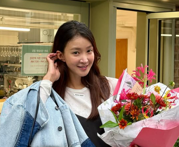 배우 이시영이 둘째 성별을 공개하며 출산 임박 소식을 전했다. /사진=이시영 인스타그램