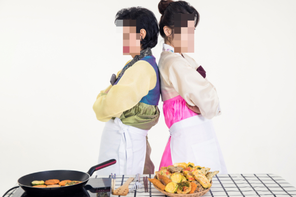 추석에 제주도 여행 간다는 며느리 때문에 속상하다는 시어머니 사연에 누리꾼들이 다양한 의견을 전했다. 사진은 기사의 이해를 돕기 위한 자료 사진. /사진=클립아트코리아