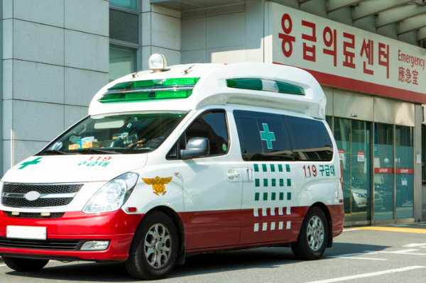 10대 여성이 온몸에 멍과 상처가 난 채 병원으로 옮겨졌지만, 끝내 숨졌다. 사진은 기사의 이해를 돕기 위함. /사진=클립아트코리아