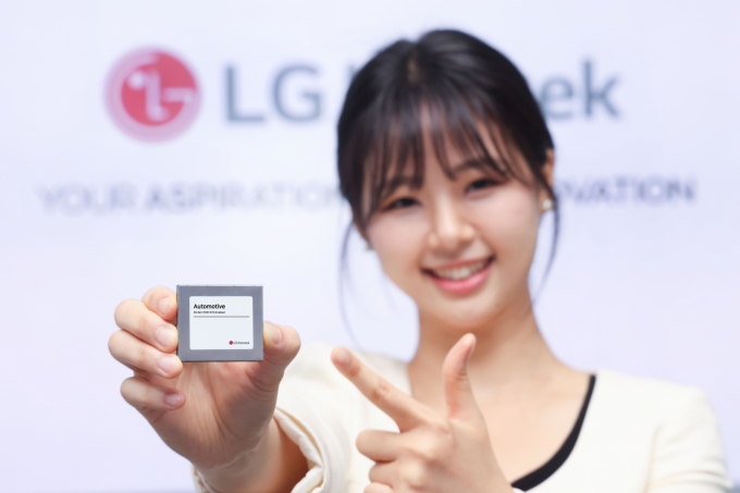 NH투자증권이 LG이노텍의 목표주가를 올려잡았다. 사진은 LG이노텍의 차량용 통신모듈. /사진=뉴스1(LG이노텍 제공)