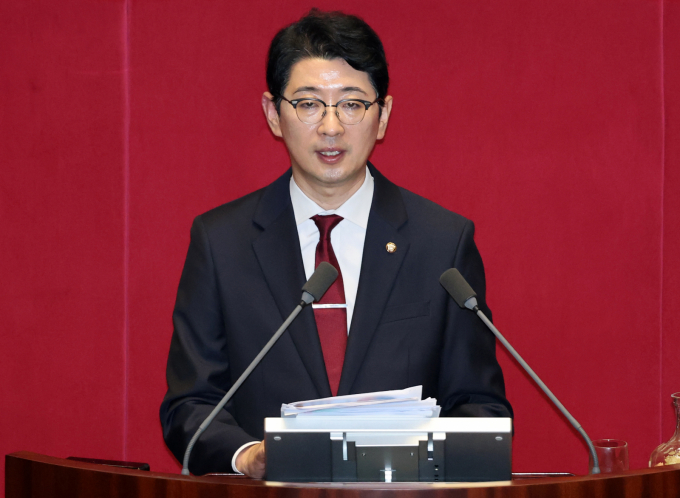 주진우 국민의힘 의원이 지난 8월25일 오전 서울 여의도 국회에서 열린 제428회 국회(임시회) 제2차 본회의에서 '2차 상법 개정안'에 대한 필리버스터(무제한 토론)를 하고 있다. /사진=뉴스1