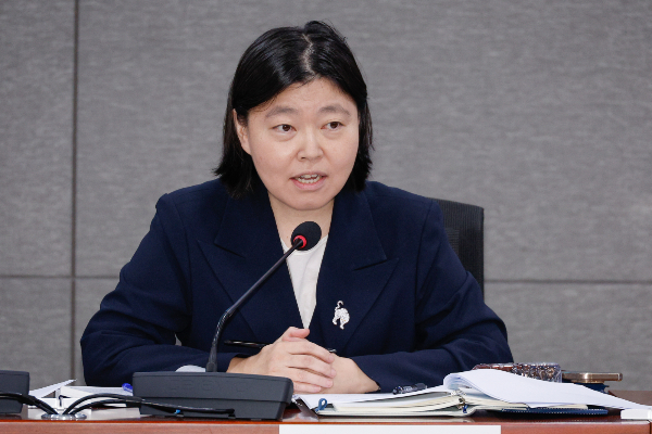 검찰청 폐지를 담은 정부조직법 개정안이 통과된 것을 두고 임은정 서울동부지검장이 "(검찰이) 뿌린 대로 거뒀다"고 평가했다. 사진은 임은정 서울동부지방검찰청 검사장이 지난달 29일 서울 여의도 국회의원회관에서 열린 검찰개혁 긴급 공청회 '검찰개혁의 쟁점은 무엇인가? - 국민이 바라는 검찰개혁의 속도와 방향'에서 발언하는 모습. /사진=뉴스1