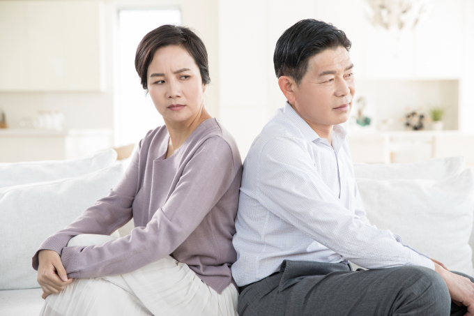 명절 연휴 이후 이혼 건수가 늘어나는 것으로 확인됐다. 사진은 기사의 내용과 무관함. /사진=클립아트코리아