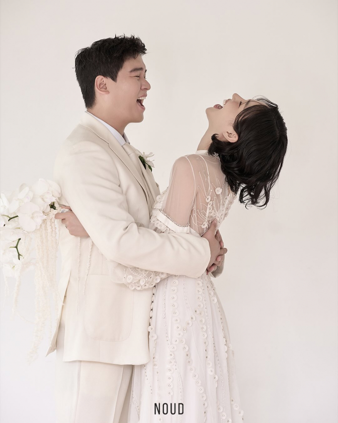 배우 이장우(왼쪽)와 조혜원이 오는 11월 결혼을 발표한 가운데 동화 속 한 장면 같은 웨딩 화보를 공개해 화제다. /사진=배우 조혜원 인스타그램
